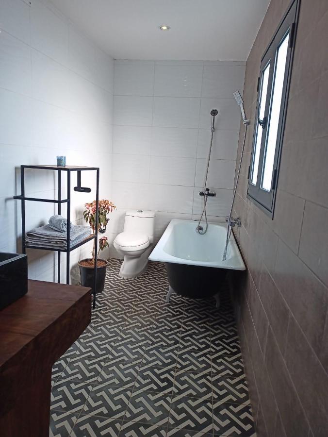 Appartements D'Hotes Marciloui アンツィラベ エクステリア 写真