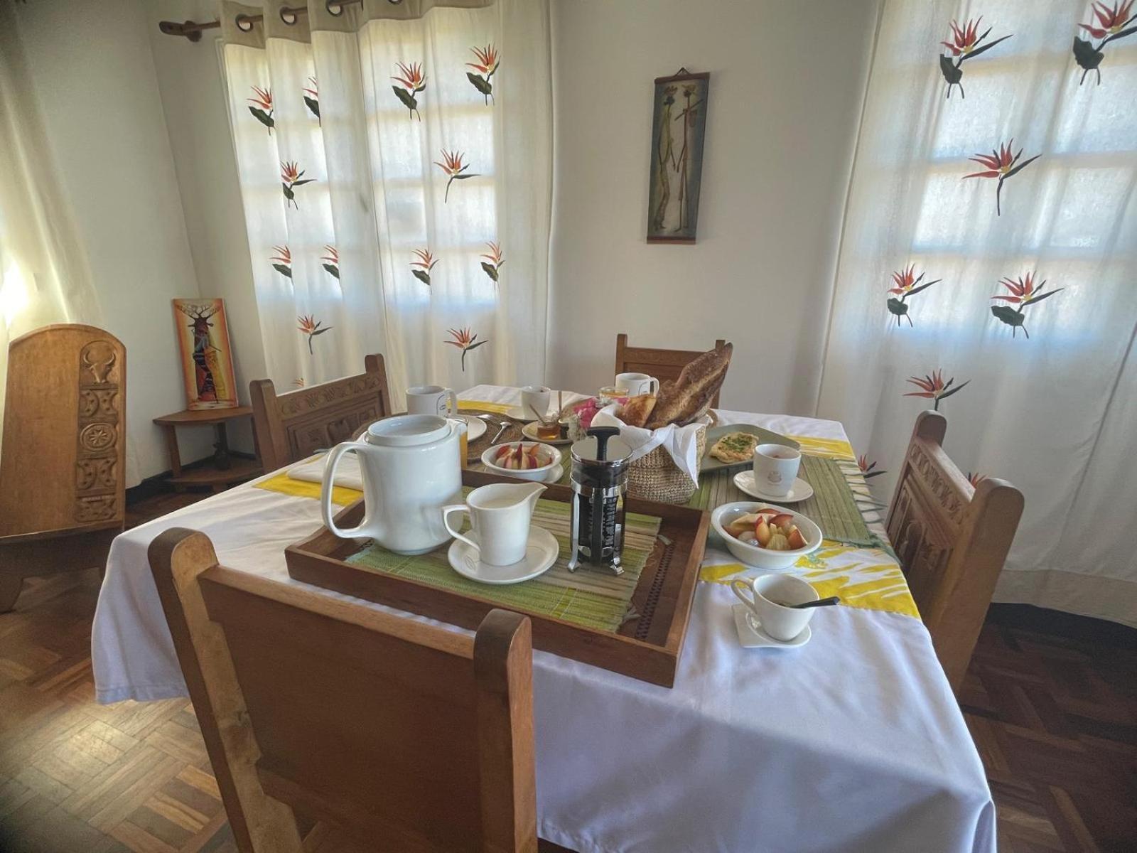 Appartements D'Hotes Marciloui アンツィラベ エクステリア 写真